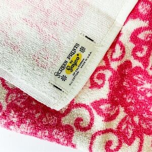 VINTAGE 1960s Pink Floral Towel | Made in USA | Like New